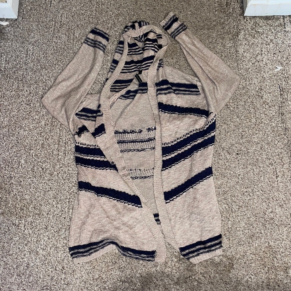 Allie and Rob, size large sweater, navy and tan